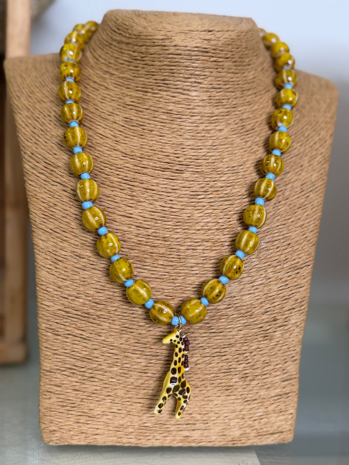 Collar jirafa