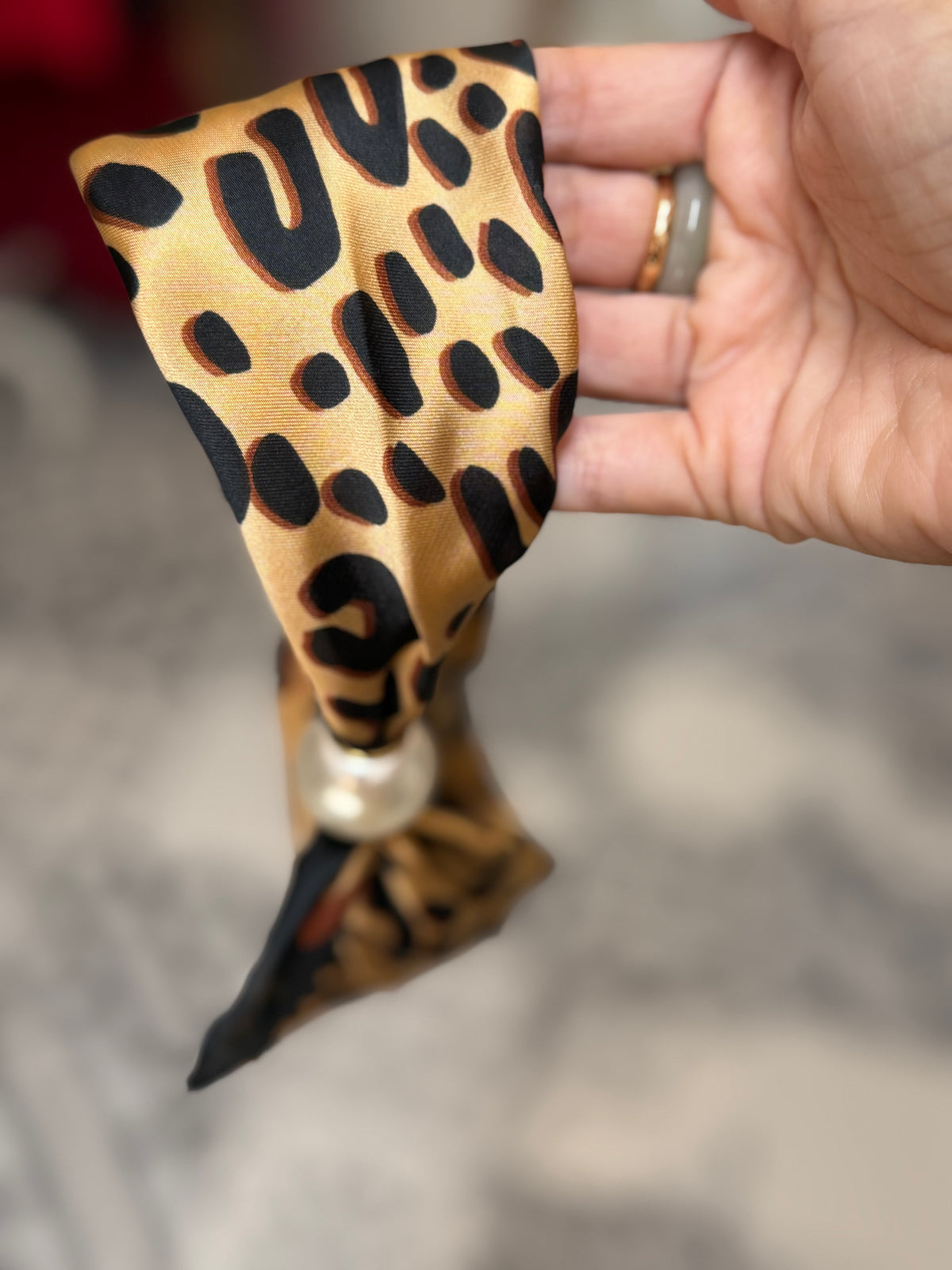 Pañuelo imán de leopardo