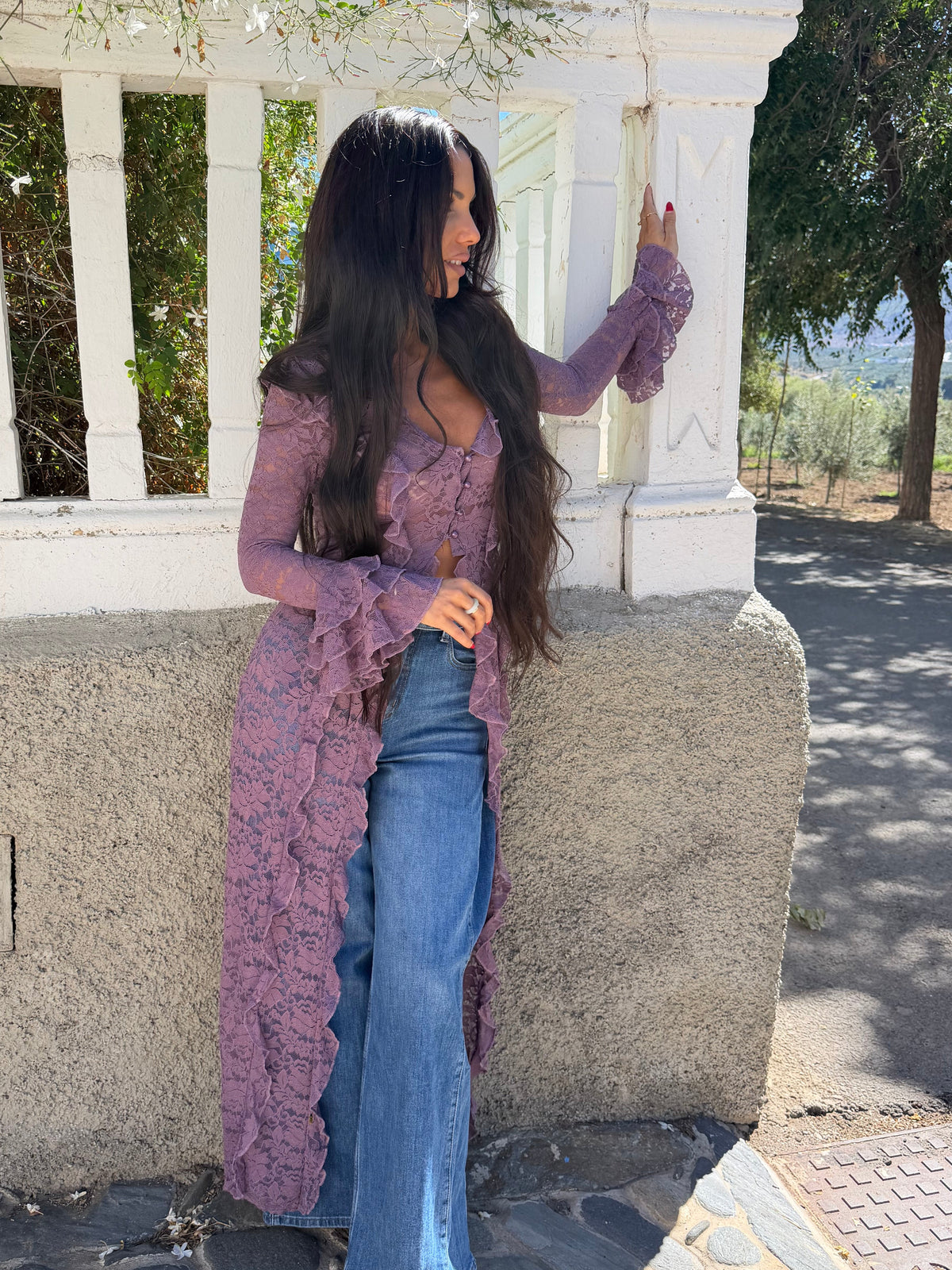Kimono de encaje morado