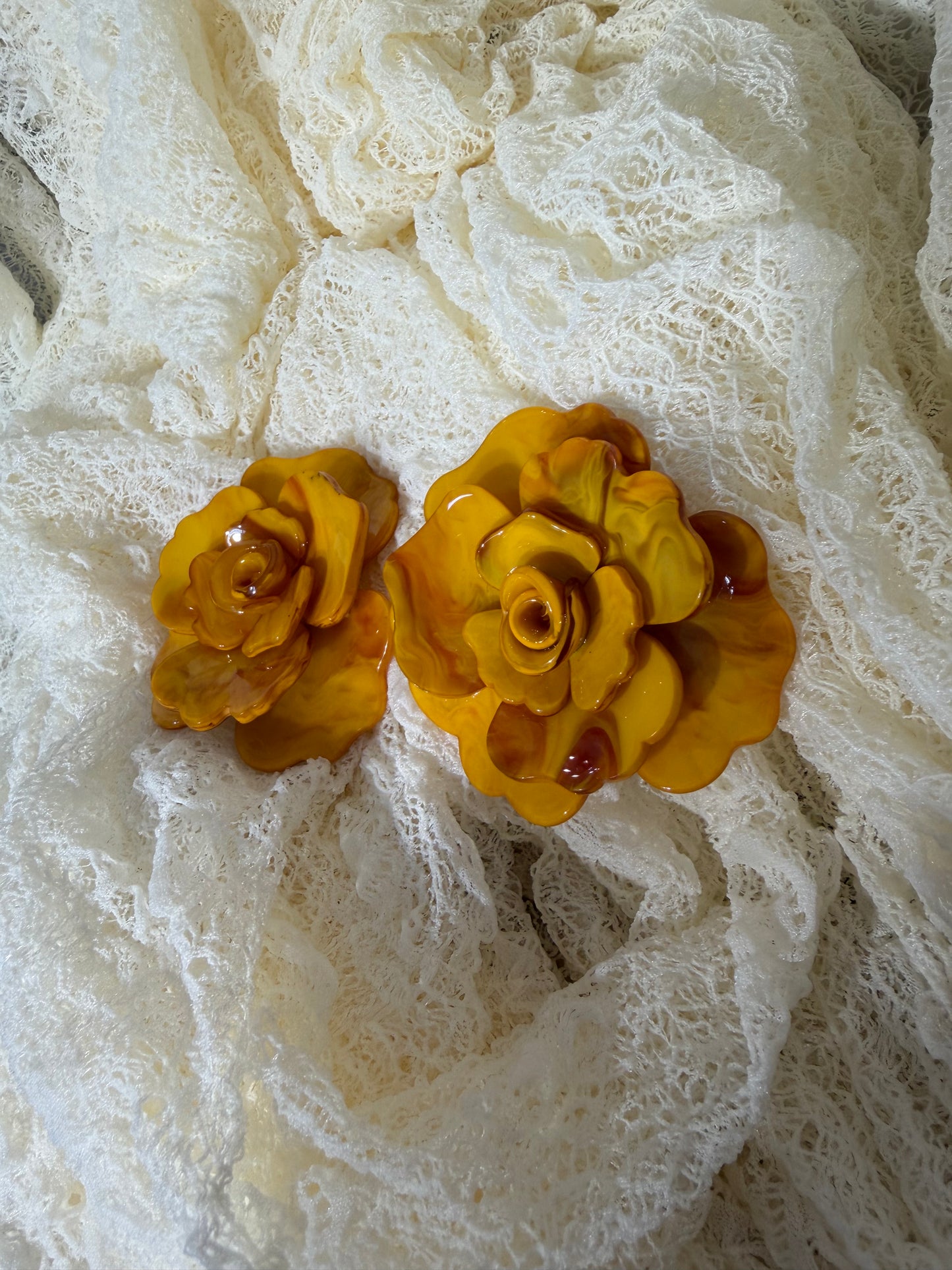 Pendientes flor amarillos esencia leal