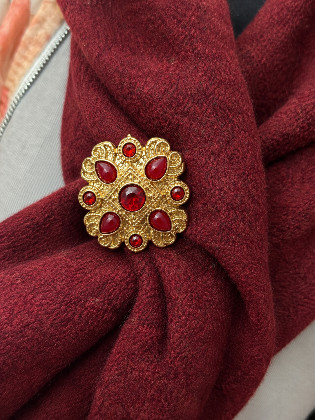 Broche azabache