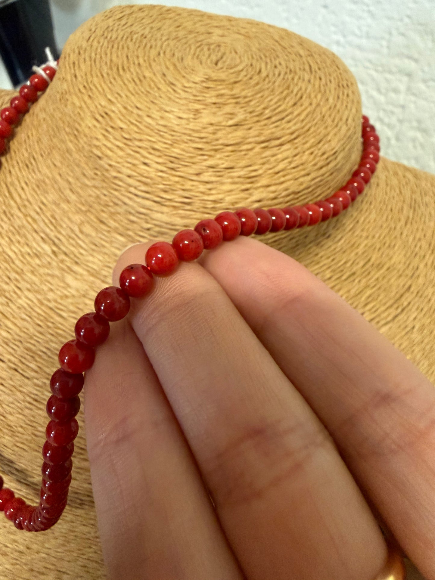 Collar bolitas de coral